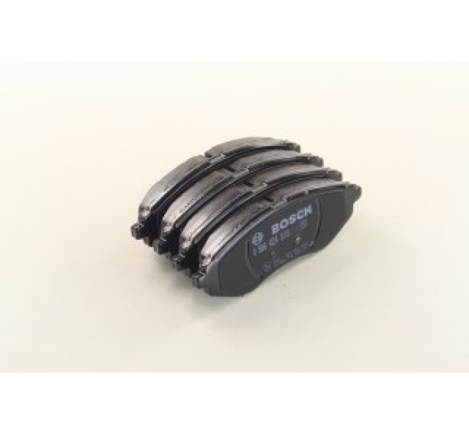 Тормозные колодки передние дисковые 0 986 424 818 BOSCH