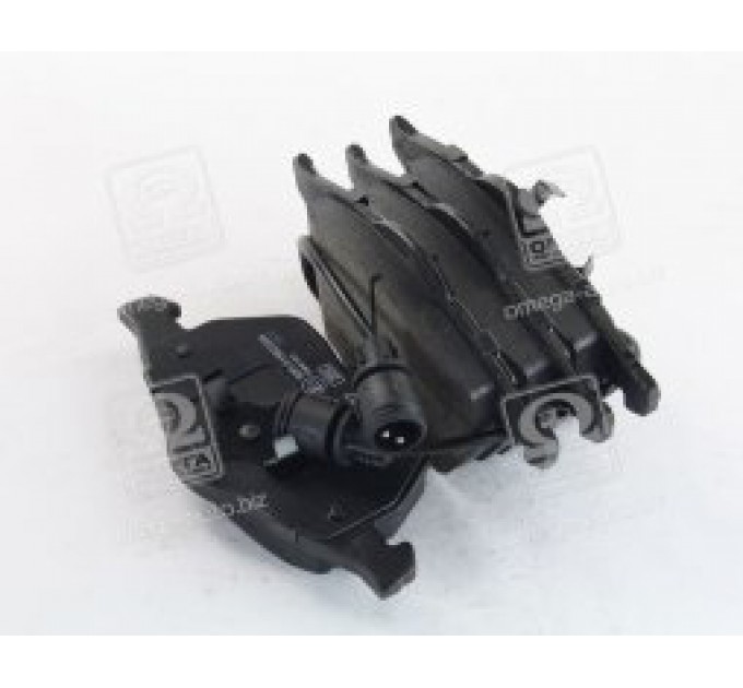 Тормозные колодки передние дисковые 0 986 460 937 BOSCH