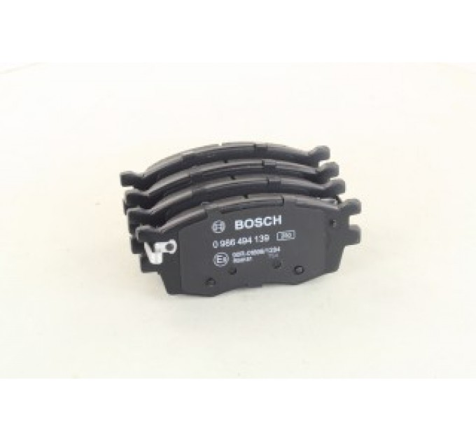 Тормозные колодки передние дисковые 0 986 494 139 BOSCH